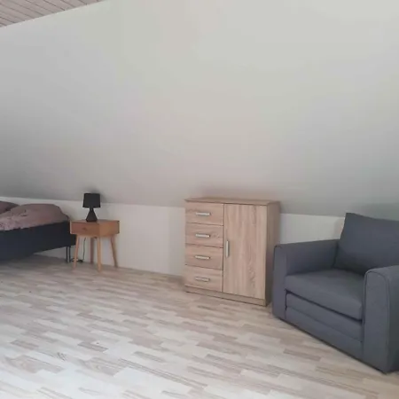 Enjoy The Charming Townhouse Close To The 别墅 *