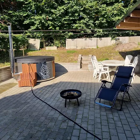 Enjoy The Charming Townhouse Close To The 빌라 Aså