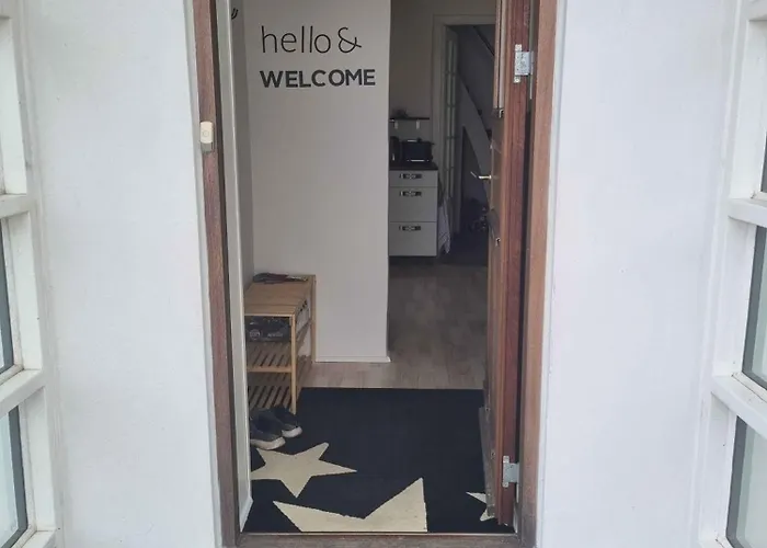 Enjoy The Charming Townhouse Close To The Aså